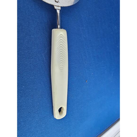 Vintage Chief Spatula/Flipper 11" (inches) w/White Plastic Handle - Picture 2 of 12